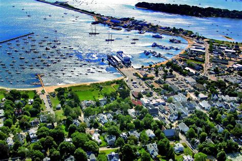 Visit marthas vineyard (martha's vineyard bus tour, martha's vineyard ferry), cape cod (pilgrim monument and provincetown museum), plymouth (plimoth grist mill, plimoth plantation). BOSTON - CAPE COD - MARTHA'S VINEYARD - Phil in USA