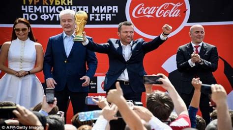 ดูทีวีออนไลน์ ไทยรัฐทีวี ช่อง 32 ดูรายการข่าว เกมส์โชว์. คาดคนไทยดูบอลโลก 10.96 ล้านคน เงินสะพัด 6,685 ล้าน