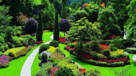 Beautiful Home Garden Images 38 Beautifully Landscaped Home Gardens
