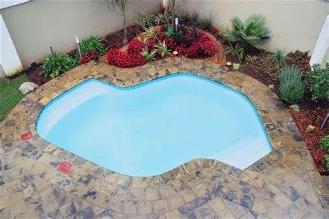 Townhouse Pools Find Reputable Pool Builders In Your Area