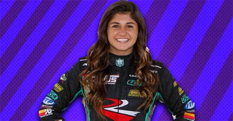 17 Year Old Hailie Deegan Becomes First Female To Win Nascar Kandn Pro