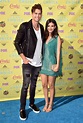 Victoria Justice and Boyfriend Teen Choice Awards Red Carpet | POPSUGAR ...