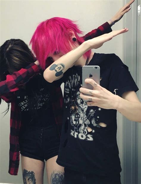 Pin By Euniceshaddai29 On Couple Goals Cute Emo Couples Emo Couples Emo Fashion