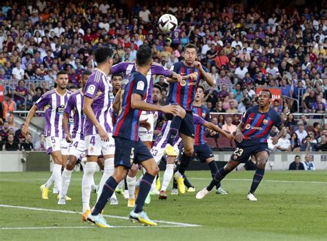 Hasil Liga Spanyol Barcelona Vs Real Valladolid Robert Lewandowski