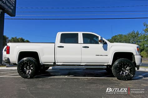 Gmc 2500 Denali Hd With 20in Fuel Rampage Wheels And Toyo Open Country