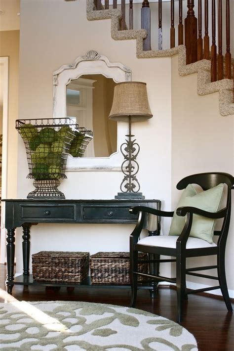 Entryway Accent Chair