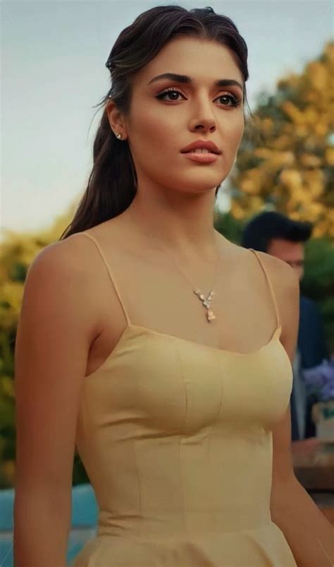 Hande Er El Turkish Women Beautiful Most Beautiful Women