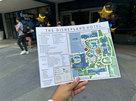 First Look The Villas At Disneyland Hotel Opening Weekend Key Card And