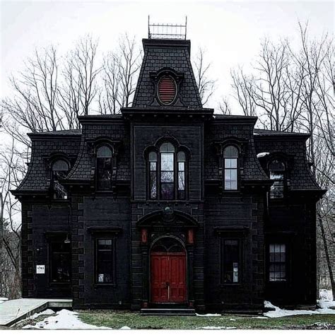 374 《tag A Friend》 Darkness Sweethouses House Wood Dark Goth