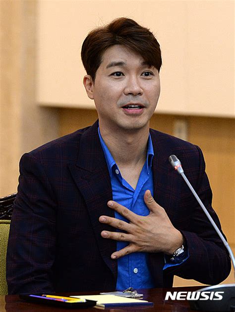 Jun 03, 2021 · 그런데 박수홍 부모나 형, 형수가 저지른 일은 사기, 횡령의 범죄예요. 박수홍, 7개월 만에 MBC '지금은 라디오 시대' 하차 - 조선닷컴 ...