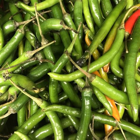 hot green finger peppers avg 0 05lb per lb