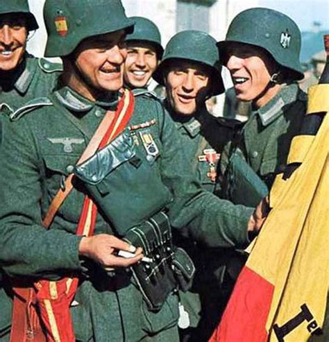Spanish Soldiers Of The Blue Division On The Eastern Front Wwii