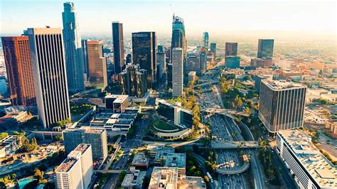 15 Famous Los Angeles Landmarks You Must Visit