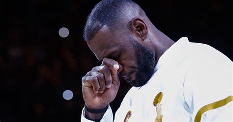 Lebron James Cavaliers Get Championship Rings In Emotional Ceremony