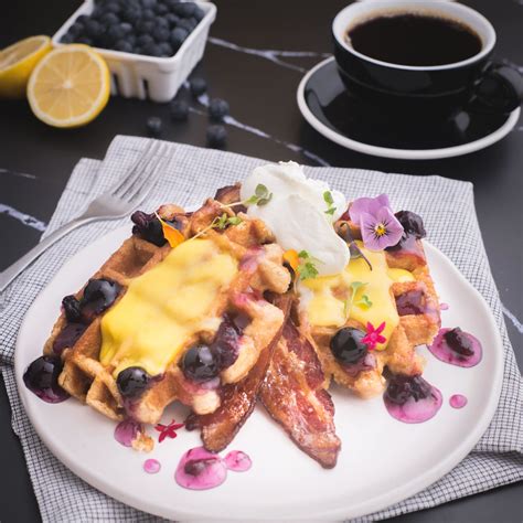 Brunch Restaurant in Winter Park: The Glass Knife - Orlando's Earliest