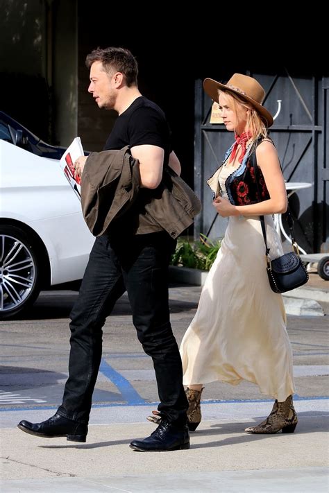 Tesla'nın ceo'su elon musk, rolling stone dergisine özel hayatını anlattı. AMBER HEARD and Elon Musk out for Breakfast at Sweet ...