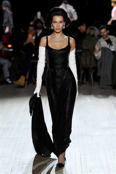 bella hadid at marc jacobs runway show at new york fashion week 02 12 2020 hawtcelebs