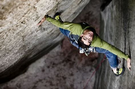 Then you would climb a bit more, which is not so hard, and then ten moves v15, good rest in a kneebar. 14 best Wall climbing in Yosemite images on Pinterest ...