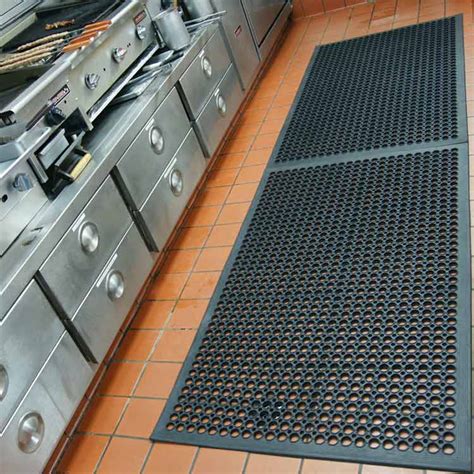 The materials that we offer for our kitchen flooring are rubber, soft plastic/pvc, vinyl, cork and foam. Kitchen Mats | Commercial Kitchen Floor Mats | Kitchen ...