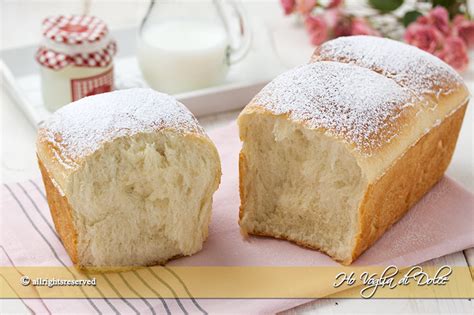 La presenza di latte e burro lo rende perfetto per la colazione, soprattutto se accompagnato da confettura o crema alla. Pan brioche al latte morbidissimo ricetta | Ho Voglia di Dolce