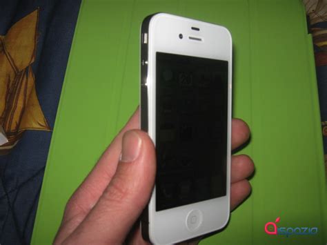 White Iphone 4 To Be Released Tomorrow