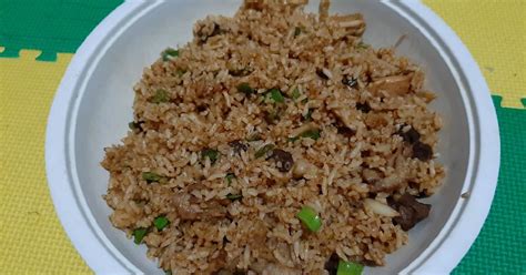 Nasi goreng daging/kambing (fried rice with beef or mutton) nasi goreng ikan masin (fried with salted fish) nasi goreng kampung (fried with anchovies/leftover fried fish, kangkong) nasi goreng kerabu (fried rice with local salads) Resep Nasi goreng kambing oleh Mely Merinda - Cookpad