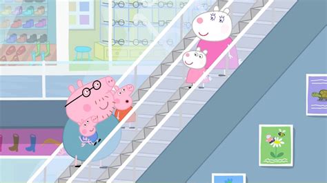 Peppa Pig New Peppa Pig Sees The Magic Moving Stairs Escalator最新第八季小豬佩奇