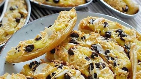 Beliau juga jual macam² kue, jadi ya ga etis yaa kalo. Resep Banana Milk Crispy, Camilan Nikmat Cocok Jadi Teman ...