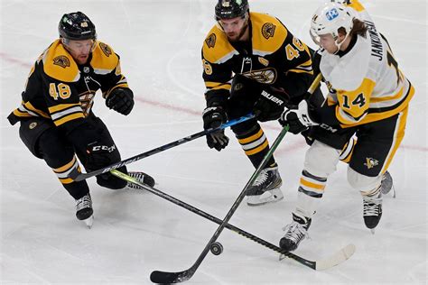 Recap Lifeless Bruins Fall To Penguins 4 1 Stanley Cup Of Chowder