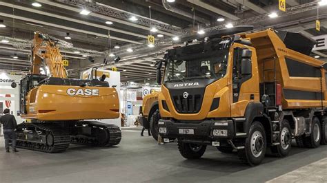 Case Shows Its Range At Samoter 2017 Case Construction Equipment