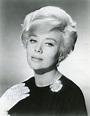 Glynis Johns – Movies & Autographed Portraits Through The Decades