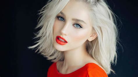 However it is best to see an expert for this for at. Get A Platinum Blonde Hair Color Dye To Look Seductive ...