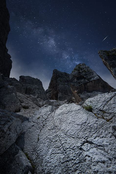 Rocks Mountains Night Stars Starry Sky Hd Phone Wallpaper Peakpx