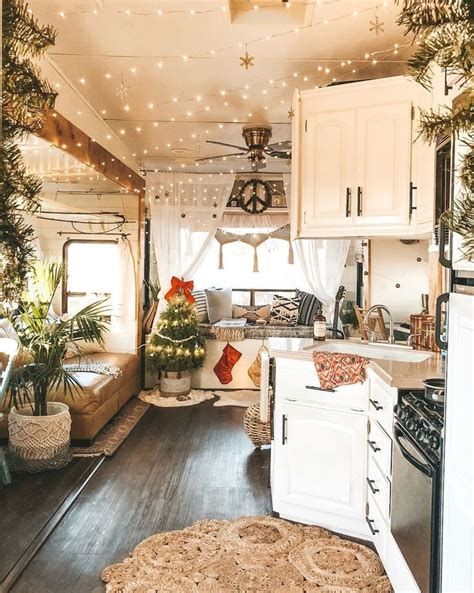 23 Travel Trailers Decorating Ideas In 2020 Tiny Living Trailer