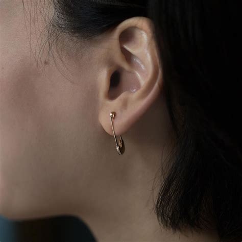 Gold Safety Pin Earring Single