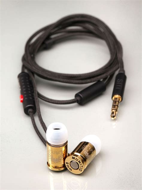 munitio-titanium-earphones-$180-earphone,-gilt,-mic