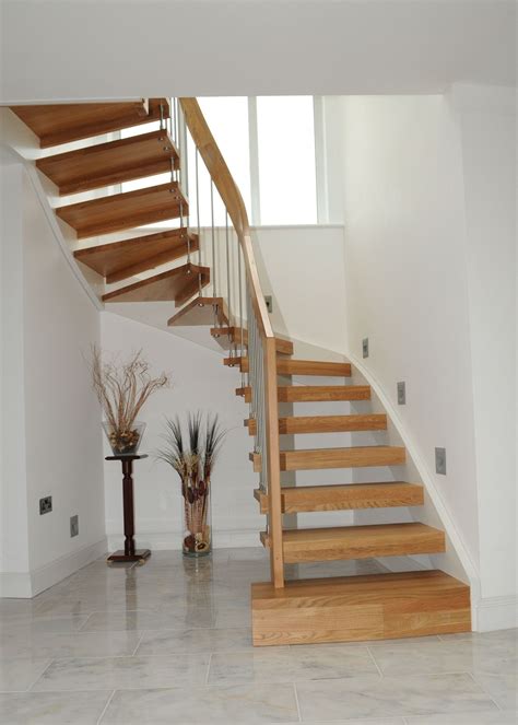 Woodstairs.com understands that your stairway is the centerpiece of your home, your finest piece of furniture. 10 Standout Stair Railings and Why They Work