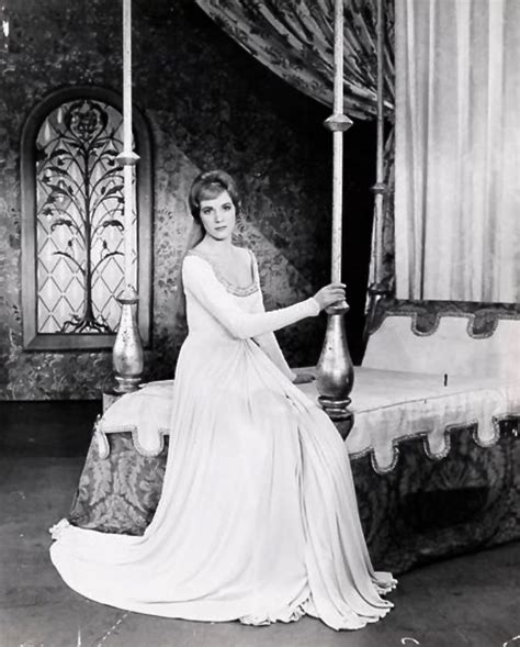 Julie Andrews In Camelot Obc Hollywood Glamour Old Hollywood Old