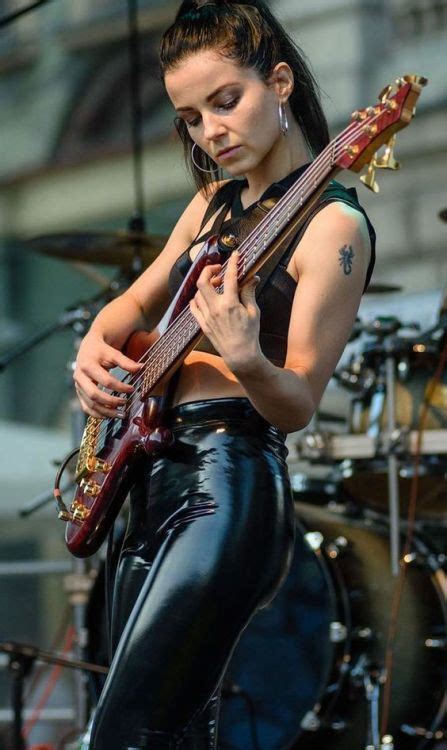 pin by jerry dean on guitars female musicians female guitarist heavy metal girl