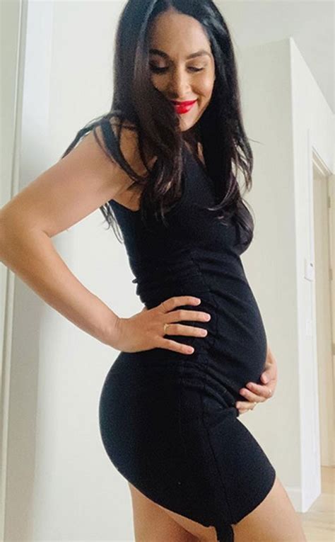 Craving Apples From Brie Bella S Pregnancy Pics E News