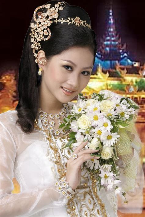 Thin Zar Nwe Win Gorgeous In Myanmar Traditional Dress ~ Myanmar