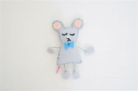 Diy Wee Felt House And A Little Mouse Cakies