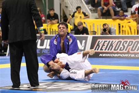 Jiu Jitsu Buchecha Beats Rodolfo 9 0 For The Open Class Title Graciemag