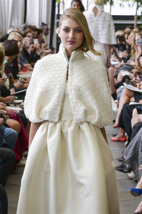 I prezzi nei negozi cinesi sono solitamente molto più basse rispetto ai atelier con abiti da sposa. Abiti da sposa: le tendenze per l'A/I 2015-2016