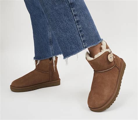 ugg mini bailey button ii chestnut suede ankle boots