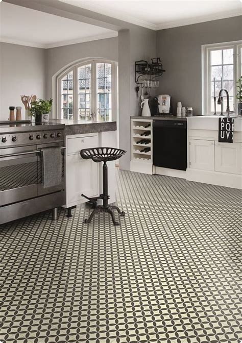 Buckingham Victorian Ceramic Tile Effect Cushioned Flooring Sheet