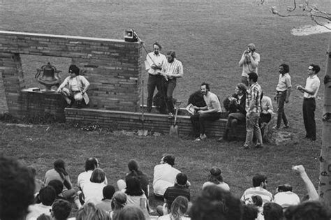 79 Haunting Photos From The Kent State University Shootings You’ve Likely Never Seen Before