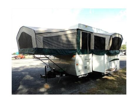When you combine the solid exterior of a travel trailer with a tent camper, you get the flagstaff hard side. Forest River Rv Flagstaff High Wall Hw27sc rvs for sale
