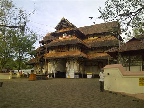 Vadakkunnathan Temple Is An Ancient Shiva Temple Located At The Heart