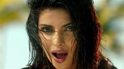 Hq Dvd Captures Of Indian Actress Priyanka Chopra Exposing In Bikini For Exotic 101 200